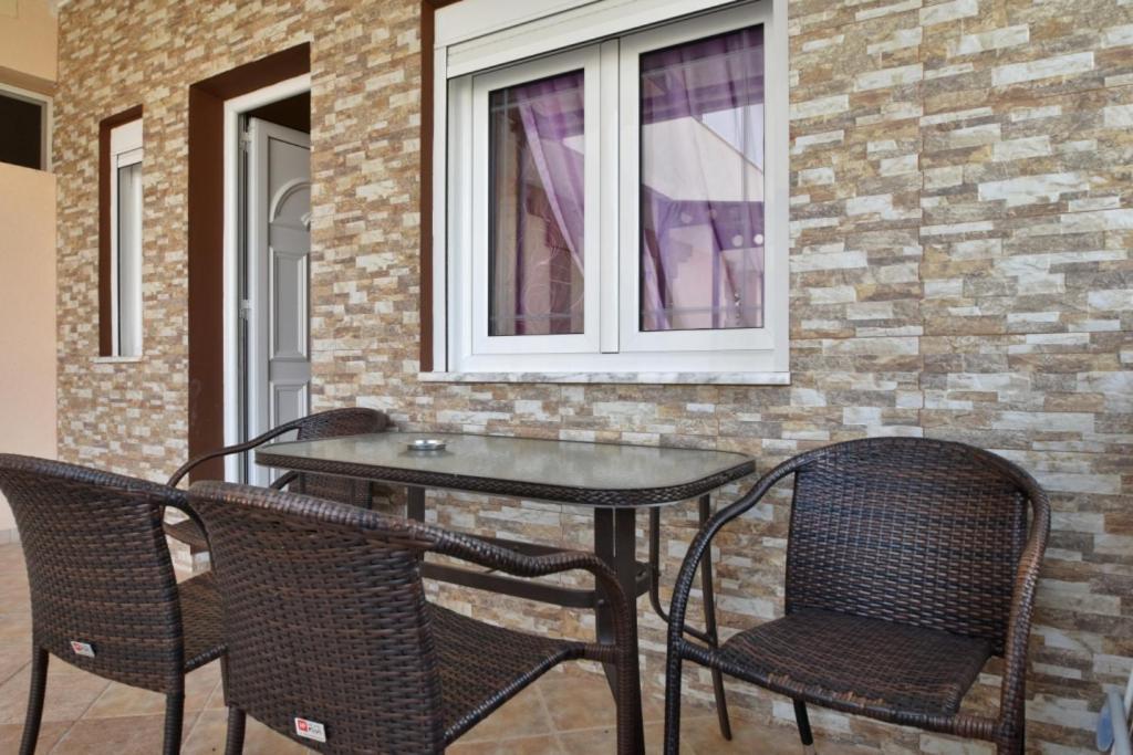 Apartment Garbis μπακάλης θεοχάρης