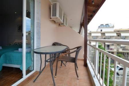 Apartment Garbis μπακάλης θεοχάρης