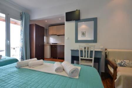 Garbis μπακάλης θεοχάρης Leptokarya (Pieria)