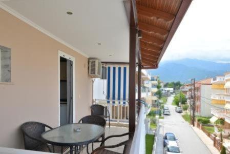 Garbis μπακάλης θεοχάρης * Leptokarya (Pieria)