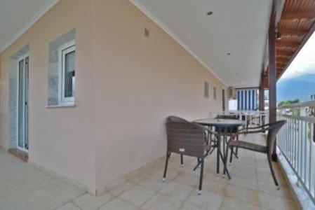 Apartment Garbis μπακάλης θεοχάρης
