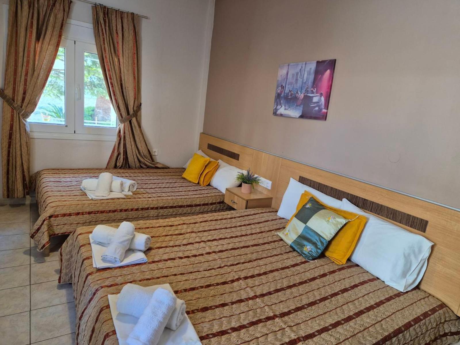 Garbis μπακάλης θεοχάρης Apartment